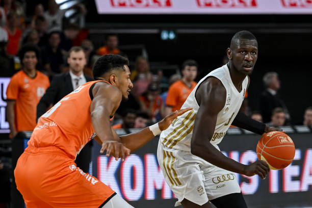 行多轮会谈 行多轮会谈